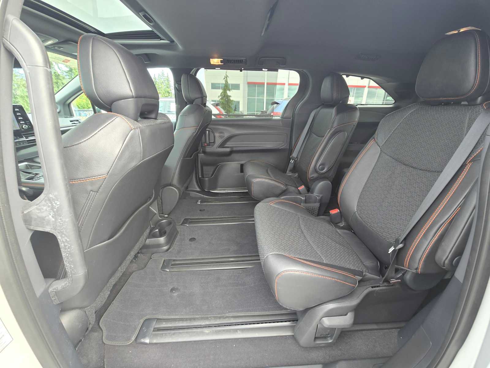 Used 2024 Toyota Sienna XSE w/ XSE Premium Package AWD/4WD image 15