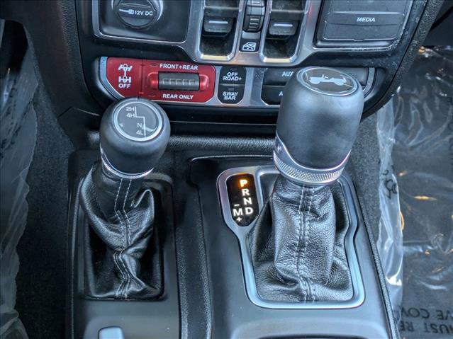 Certified 2024 Jeep Wrangler Unlimited Rubicon w/ Safety Group image 13