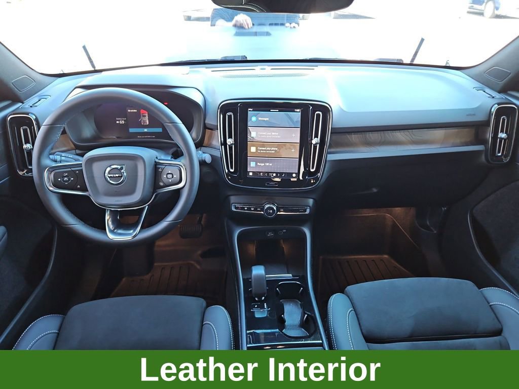 Used 2023 Volvo C40 P8 Recharge Ultimate image 9