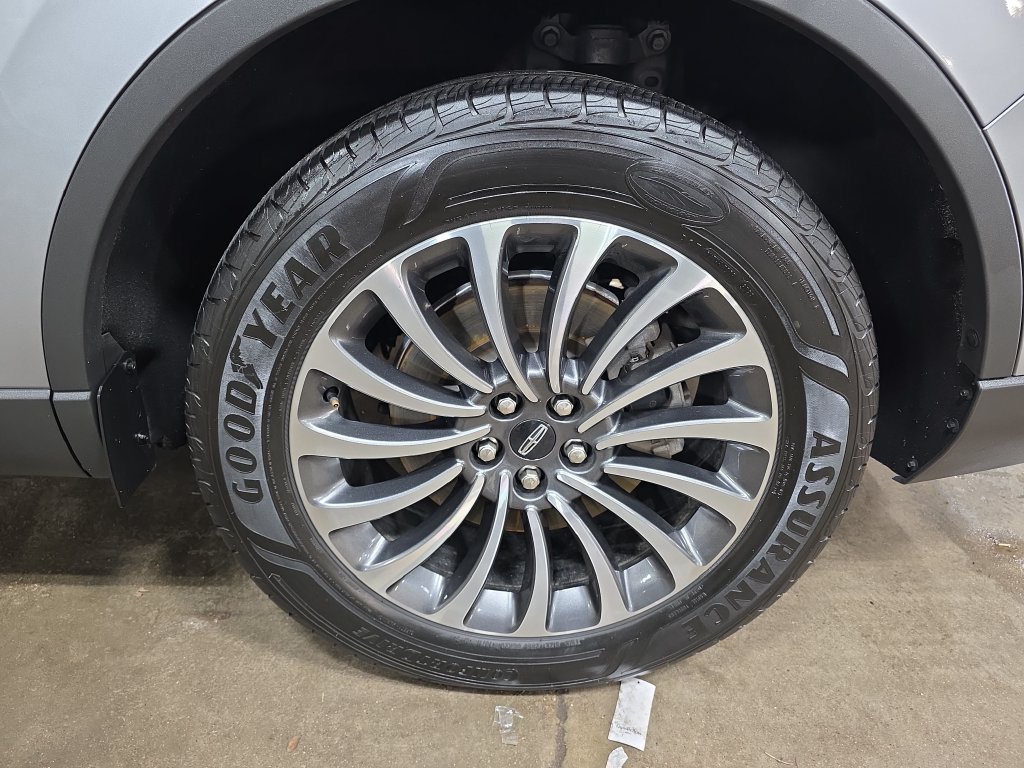 Used 2021 Lincoln Aviator Reserve w/ Equipment Group 201A AWD/4WD image 32