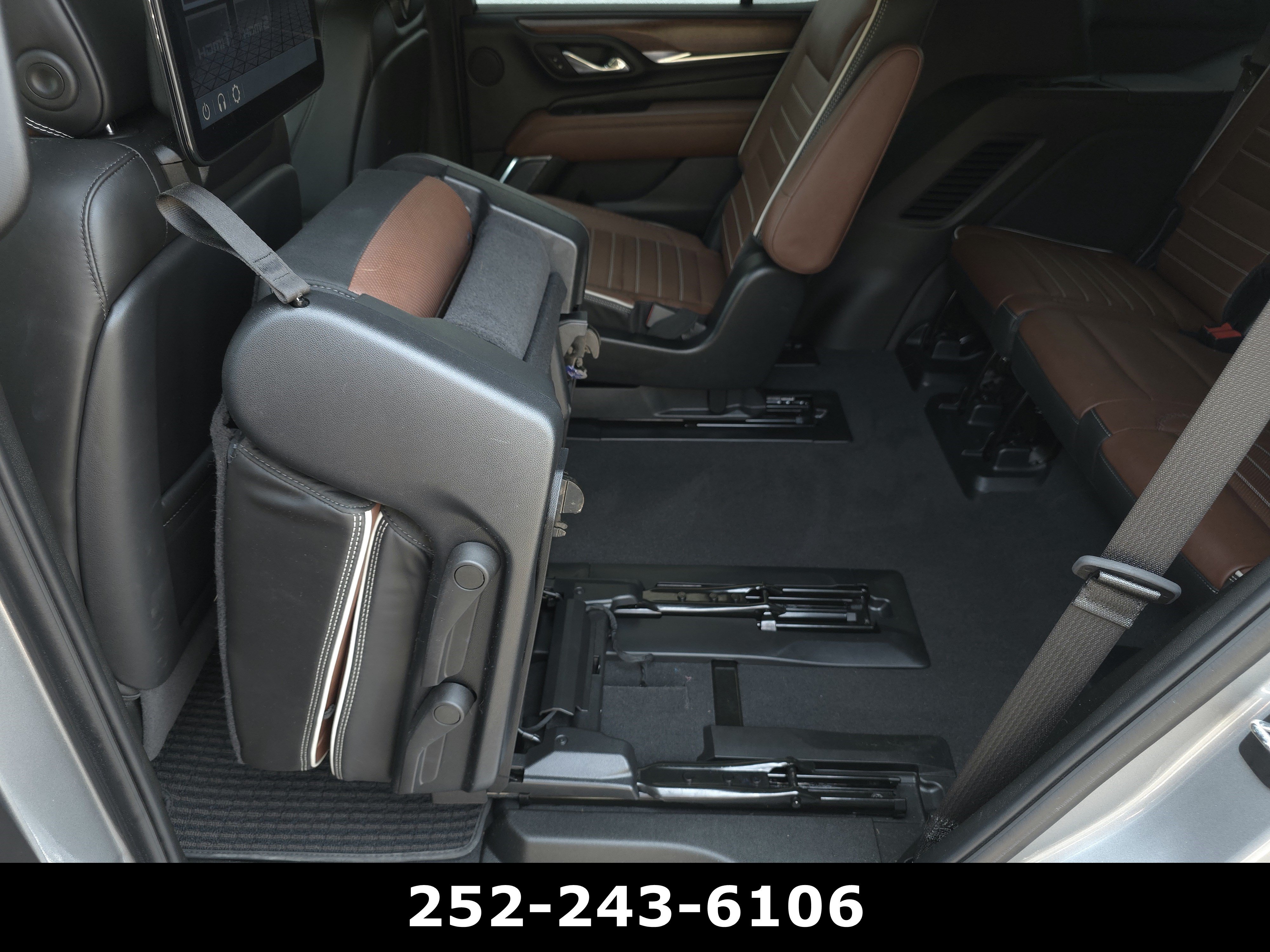 Used 2024 GMC Yukon Denali Ultimate AWD/4WD image 33