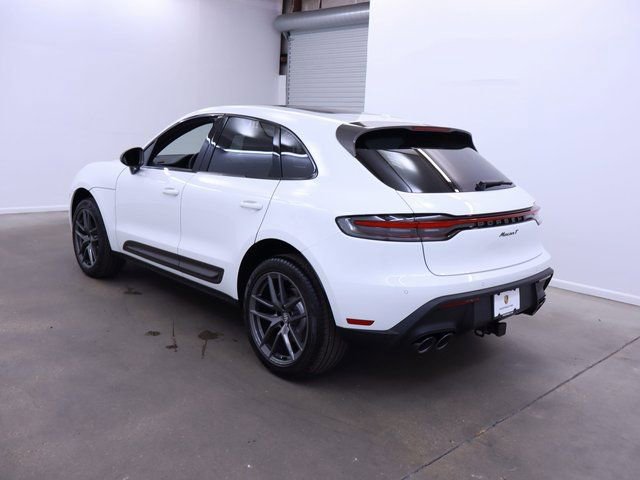 New 2025 Porsche Macan Turbo image 3