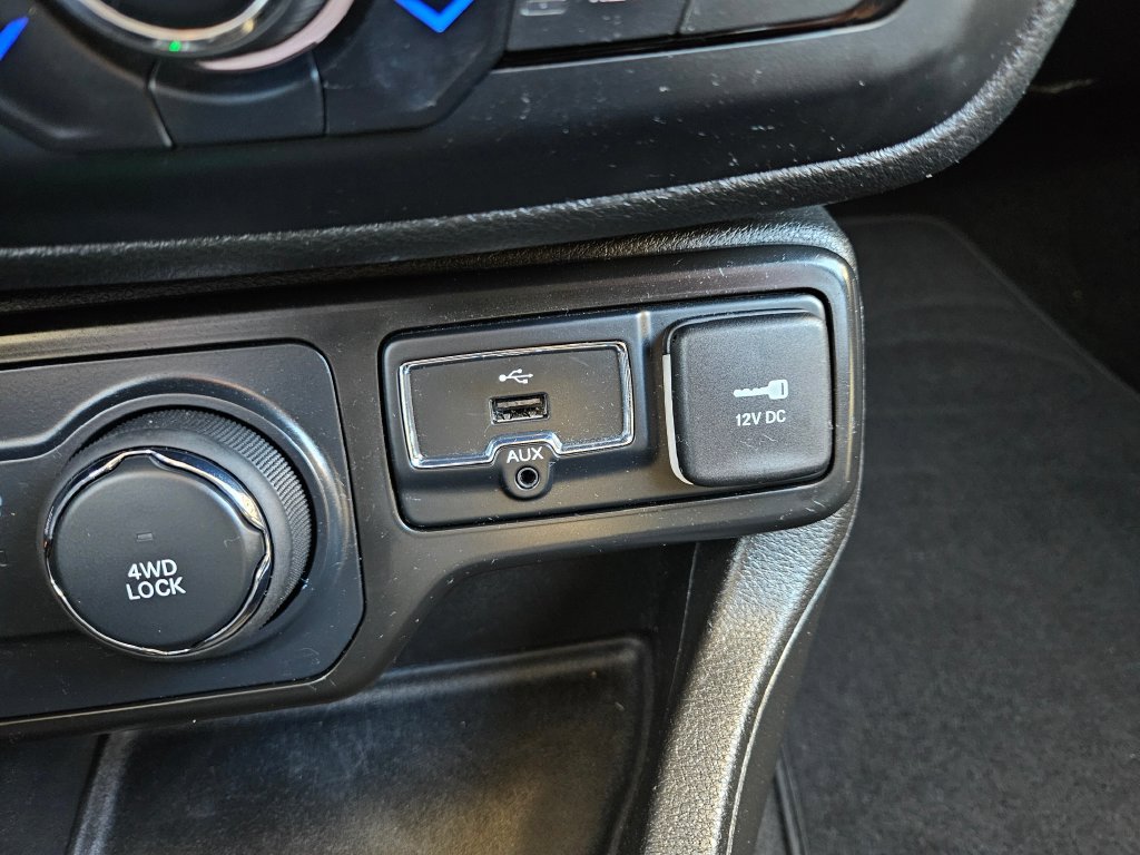 Used 2021 Jeep Renegade Sport AWD/4WD image 29