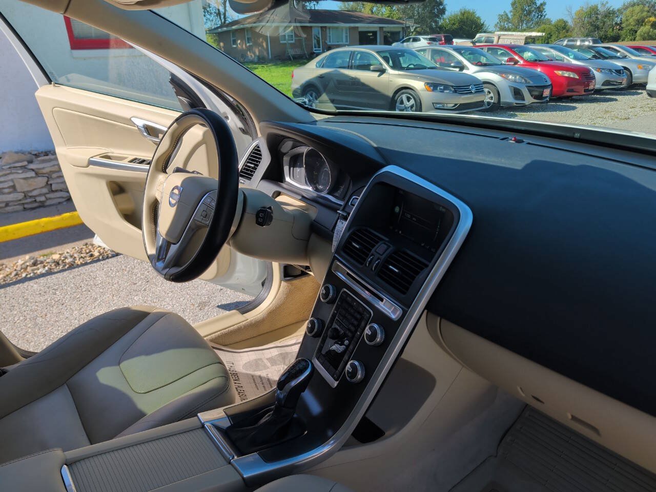 Used 2015 Volvo XC60 T5 AWD/4WD image 20