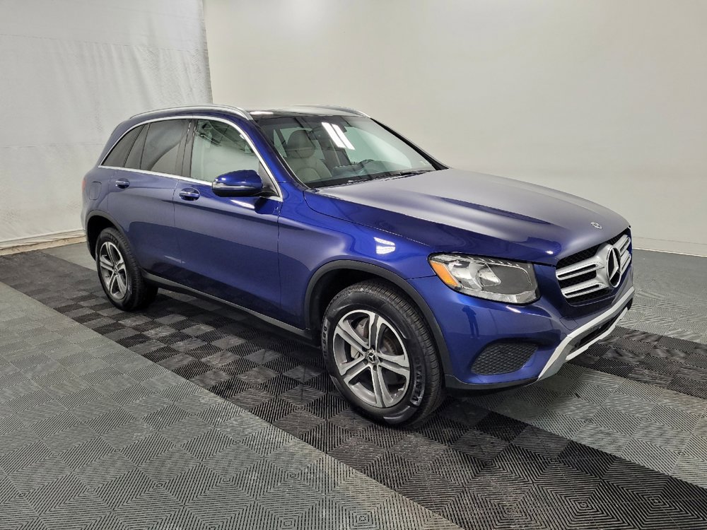Used 2018 Mercedes-Benz GLC 300 4MATIC w/ Multimedia Package image 11