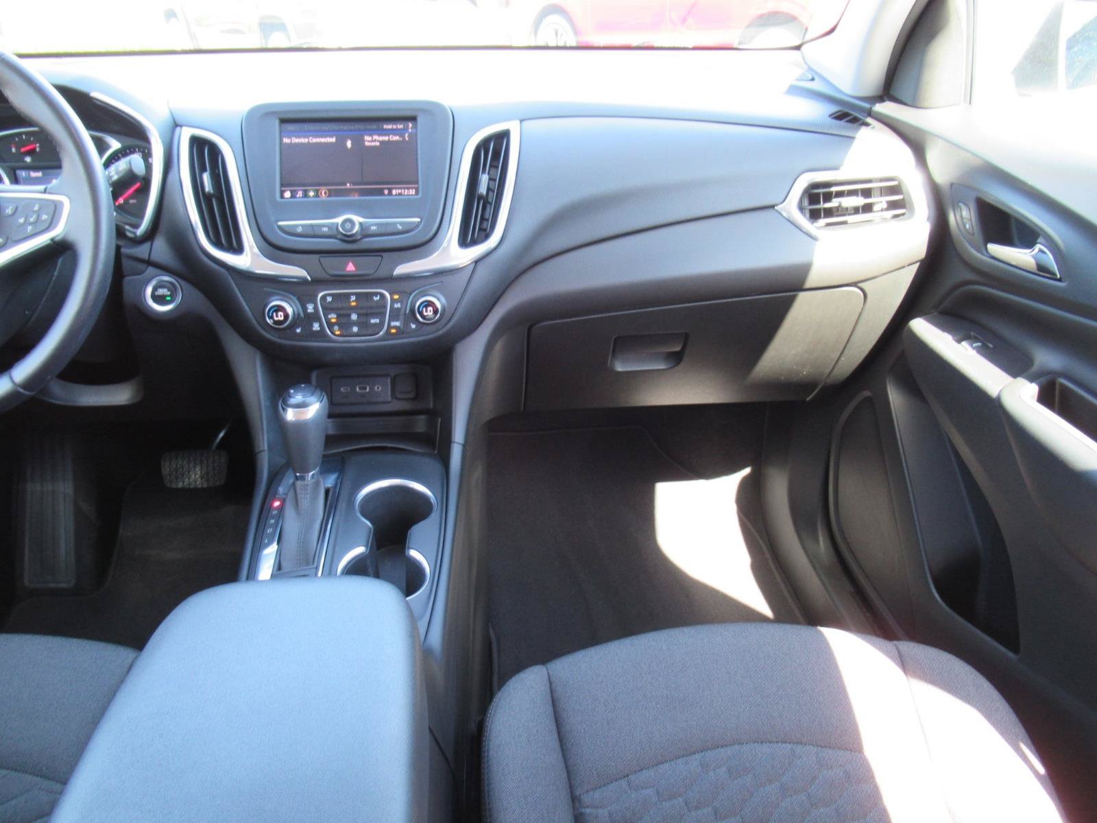 Used 2020 Chevrolet Equinox LT FWD image 16