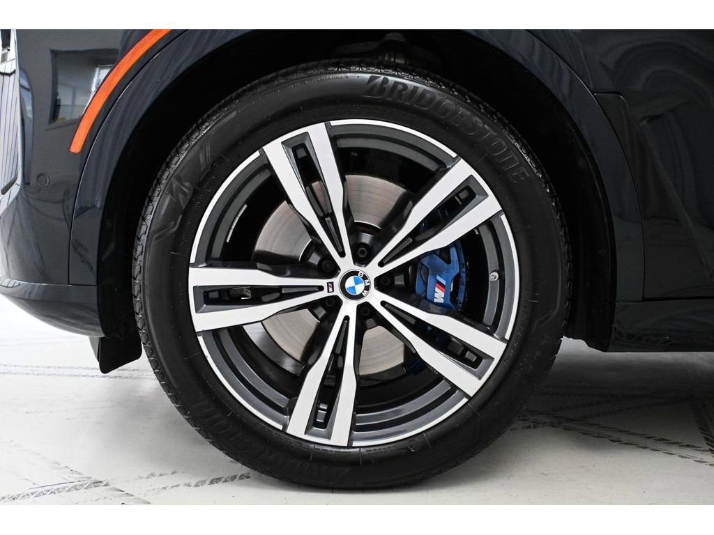 Used 2025 BMW X7 M60i AWD/4WD image 25