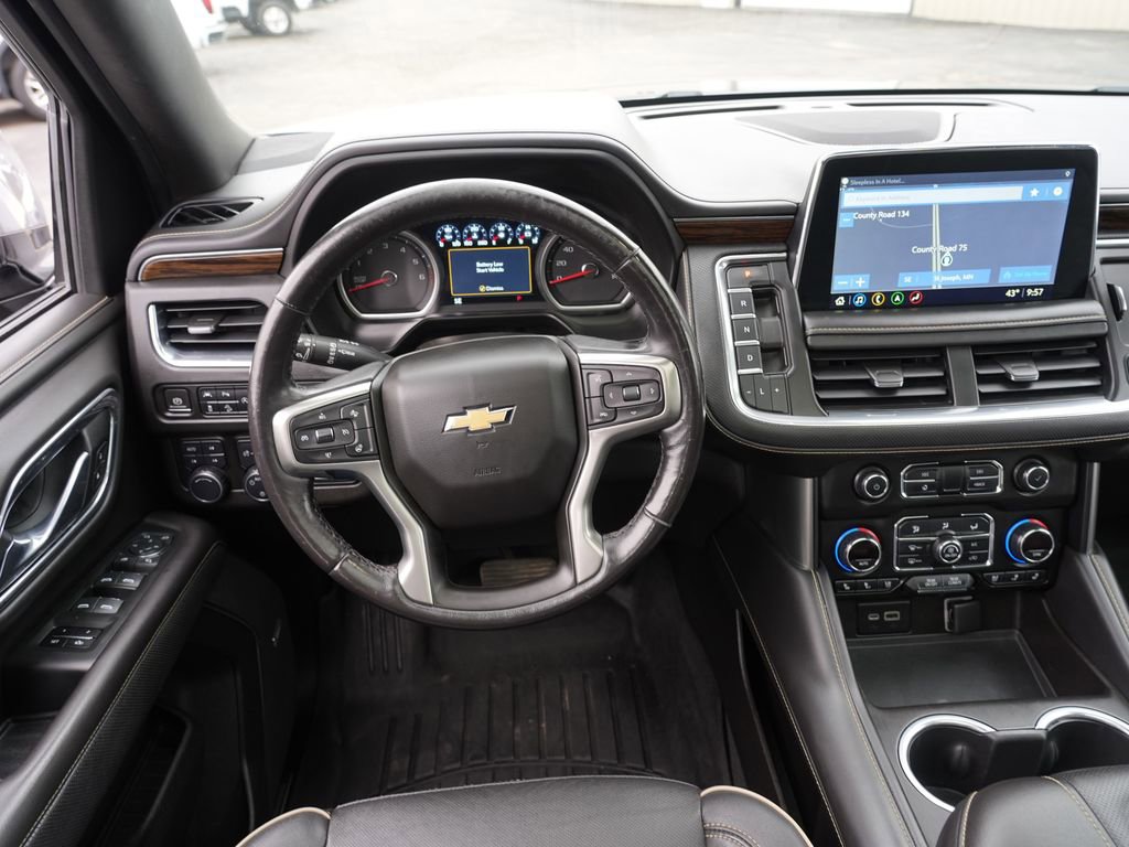 Used 2021 Chevrolet Suburban Premier w/ Premium Package image 21