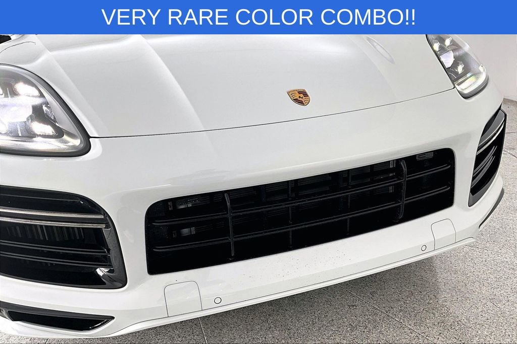 Used 2022 Porsche Cayenne Turbo S image 38