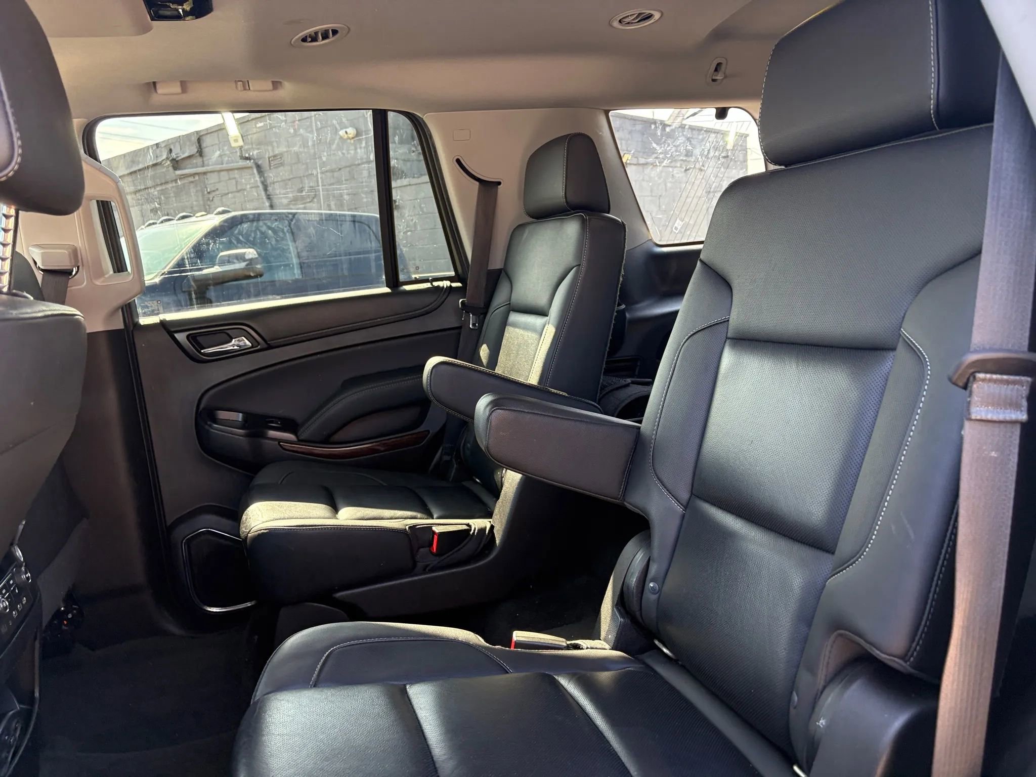 Used 2018 GMC Yukon SLT w/ Open Road Package image 14