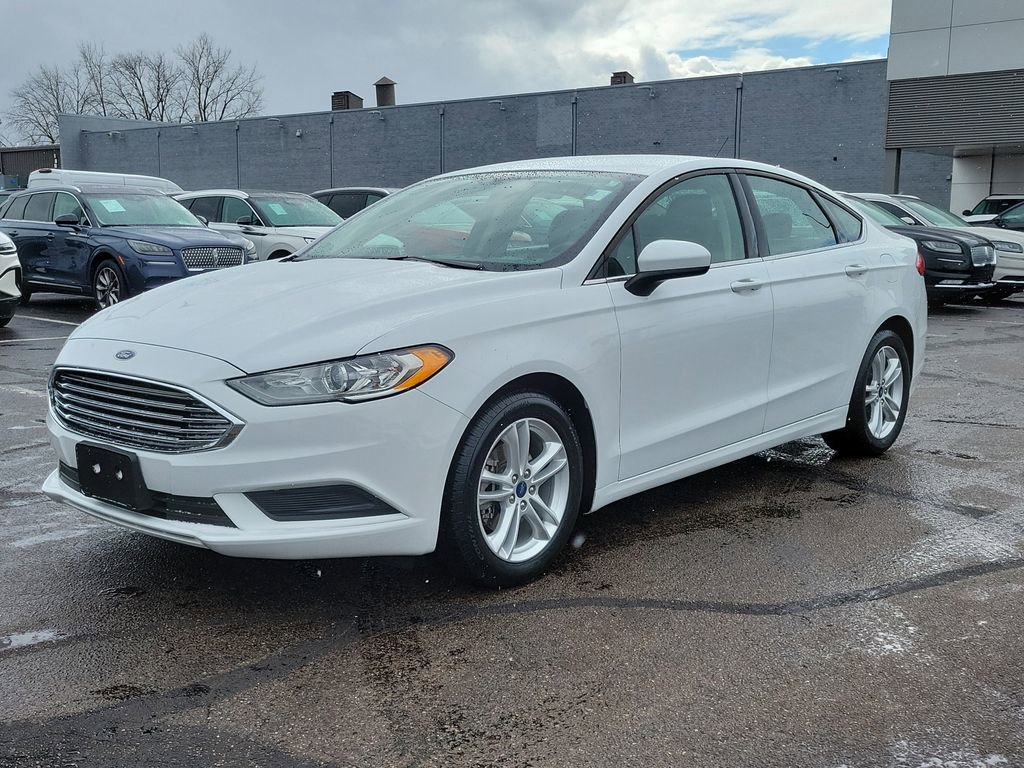 Certified 2018 Ford Fusion SE w/ Fusion SE Technology Package image 8