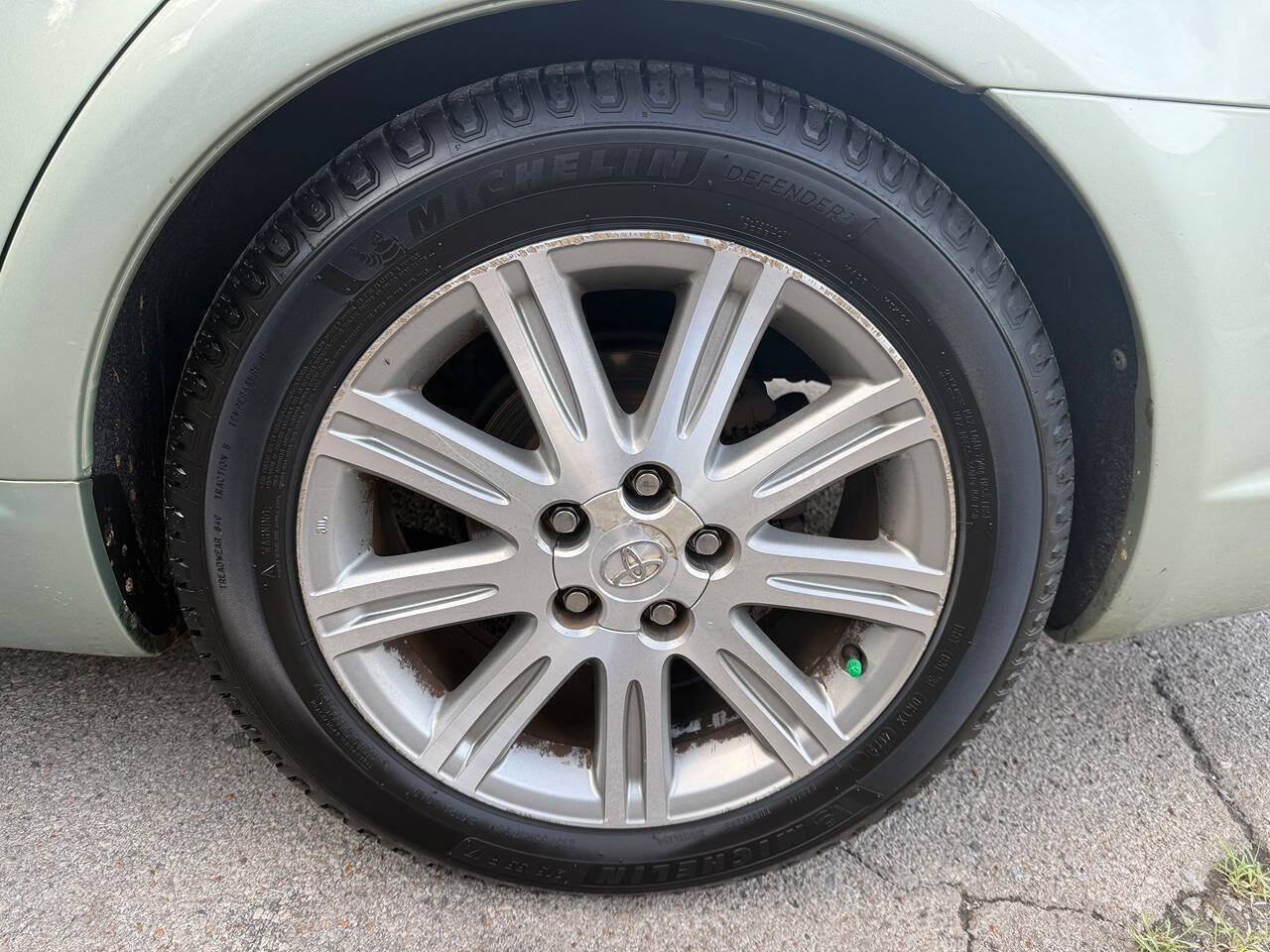 Used 2005 Toyota Avalon Limited FWD image 15