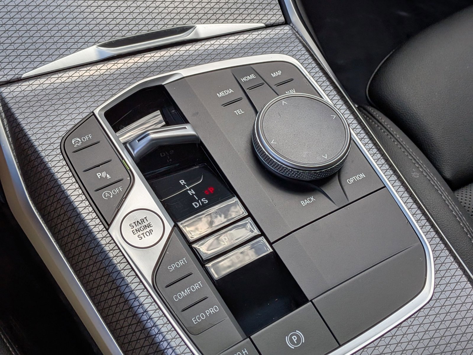 Used 2025 BMW 330i xDrive Sedan AWD/4WD image 13