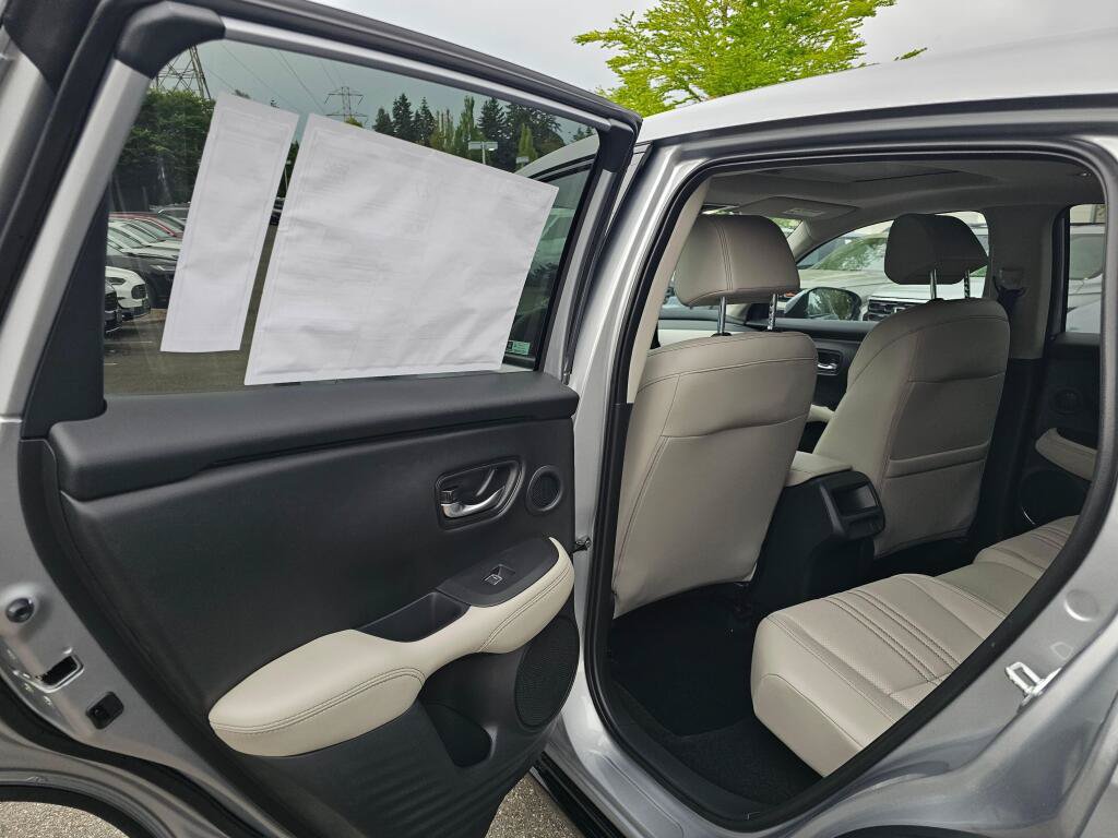 New 2027 Honda HR-V EX-L image 17