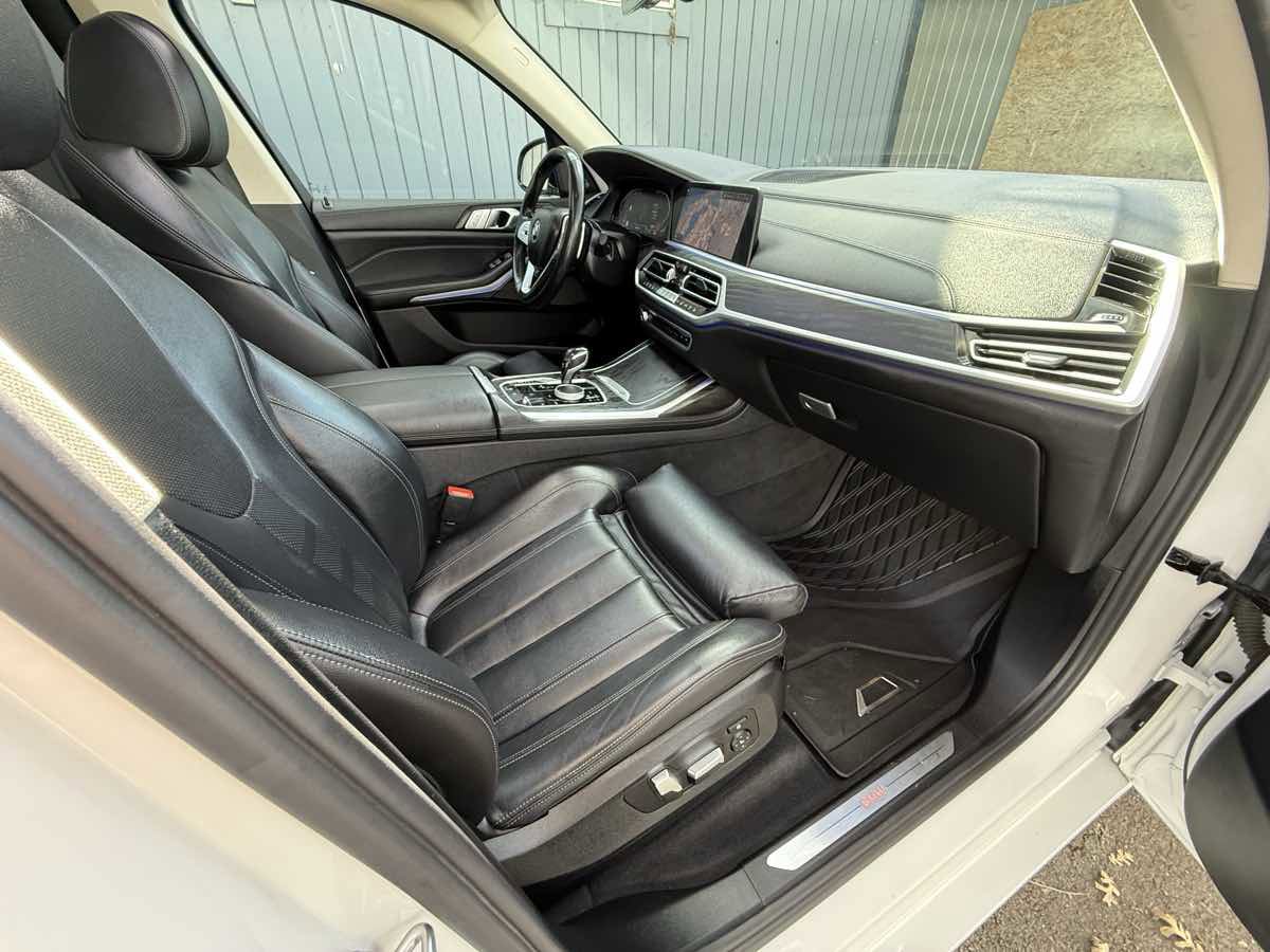Used 2020 BMW X7 xDrive40i w/ Premium Package image 14