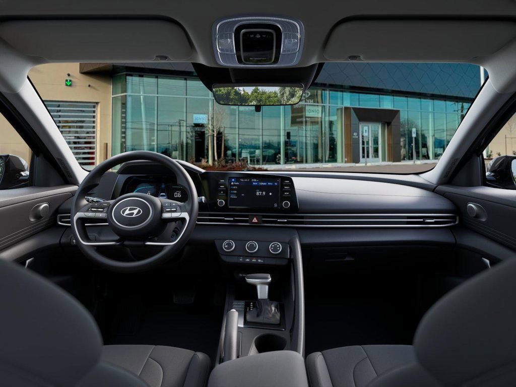 New 2026 Hyundai Elantra SE image 5