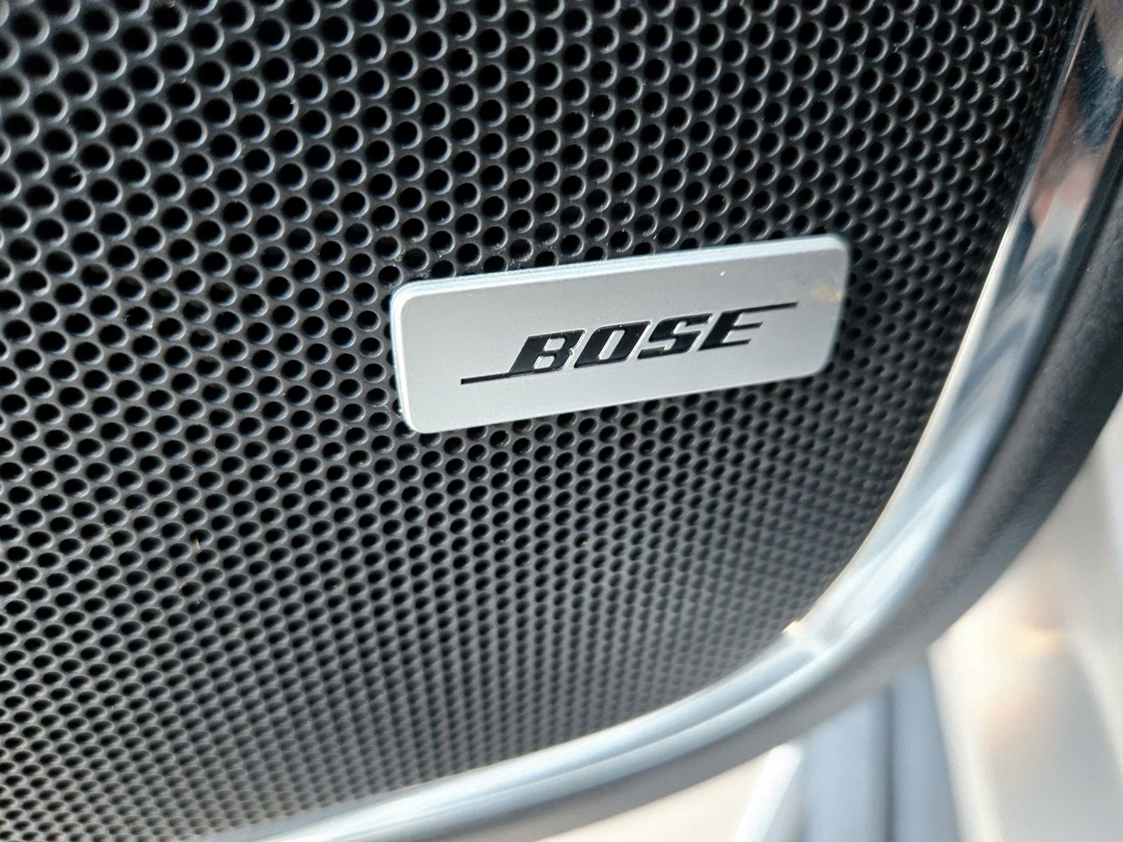 Used 2020 Chevrolet Suburban Premier image 36