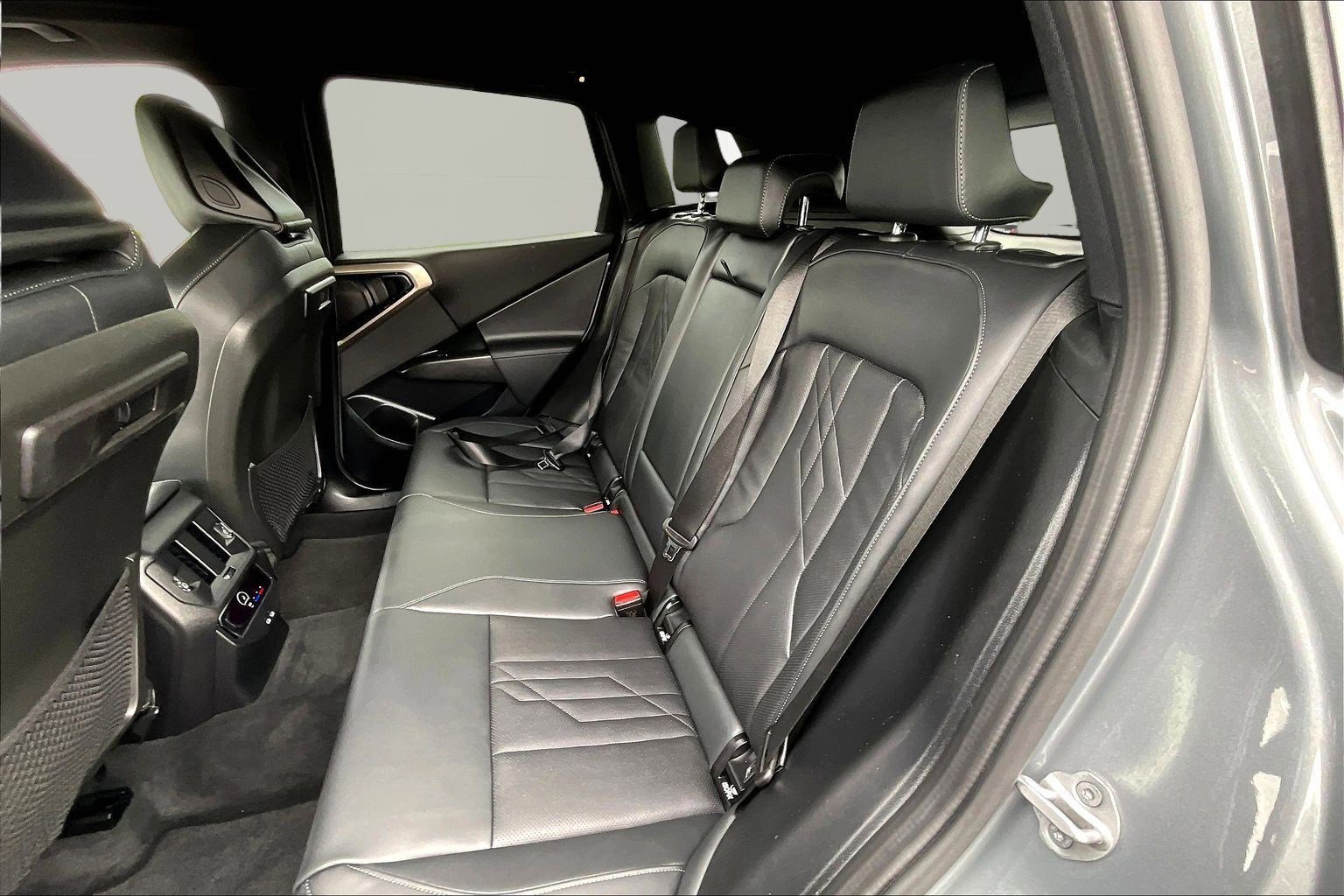 Used 2025 BMW X3 xDrive30i w/ Premium Package AWD/4WD image 22