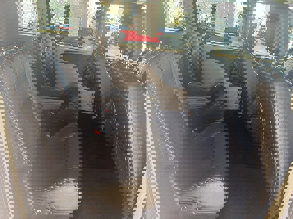 Used 2019 Dodge Grand Caravan SXT image 13