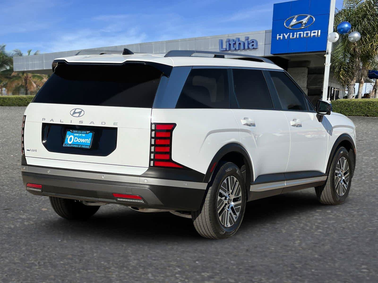 Certified 2026 Hyundai Palisade SEL Premium FWD image 3