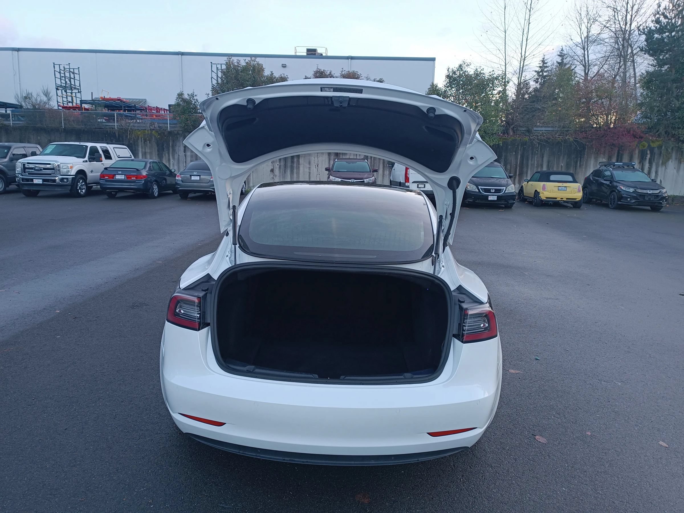 Used 2020 Tesla Model 3 Standard Range Plus RWD image 24