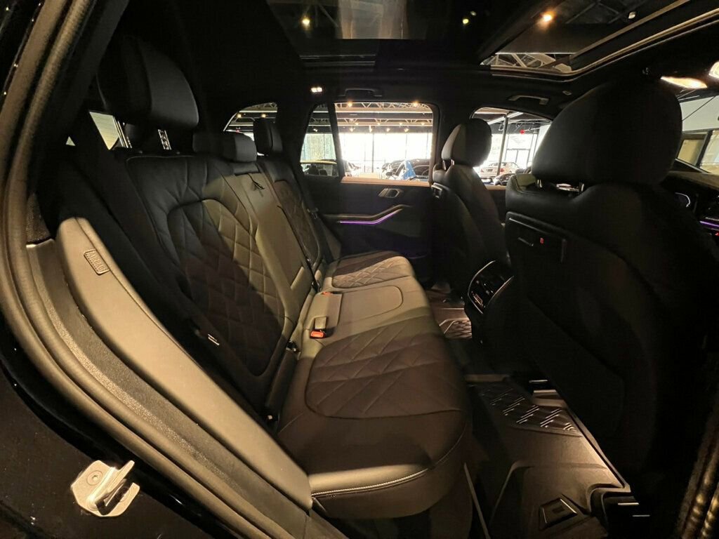 Used 2023 BMW X5 xDrive40i w/ M Sport Package image 31