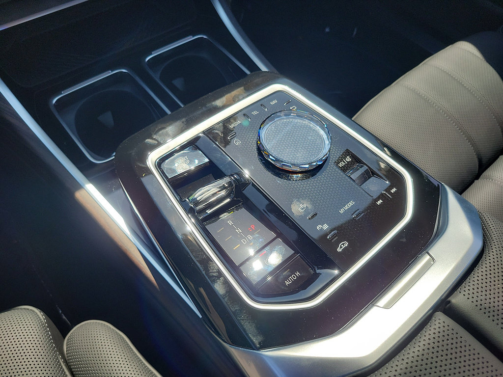 New 2026 BMW i7 M70 RWD image 30