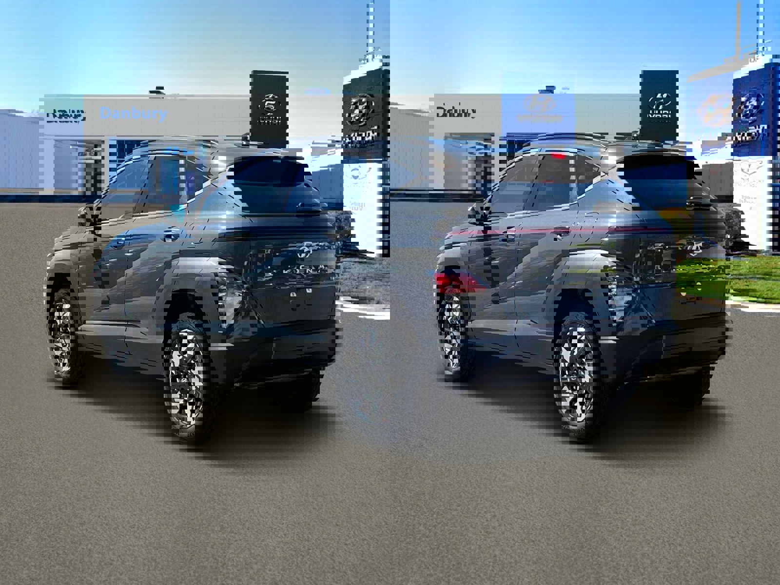 New 2024 Hyundai Kona SEL w/ Convenience Package image 5