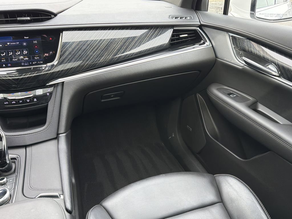 Certified 2023 Cadillac XT6 Premium Luxury image 26