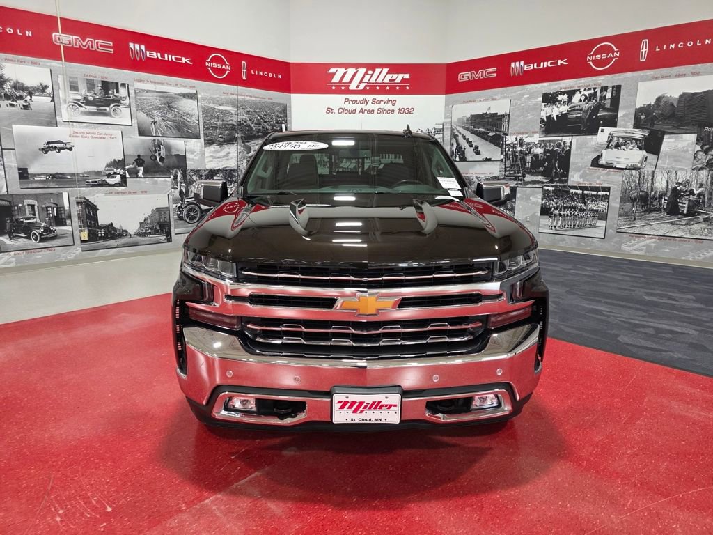 Used 2019 Chevrolet Silverado 1500 LTZ w/ LTZ Plus Package AWD/4WD image 10