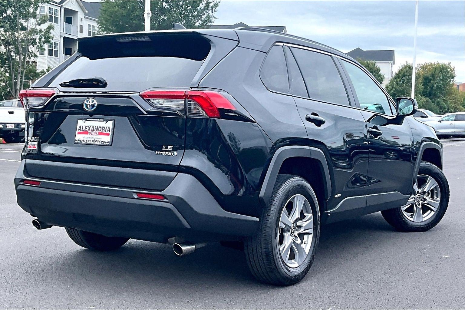 Used 2022 Toyota RAV4 LE AWD/4WD image 12