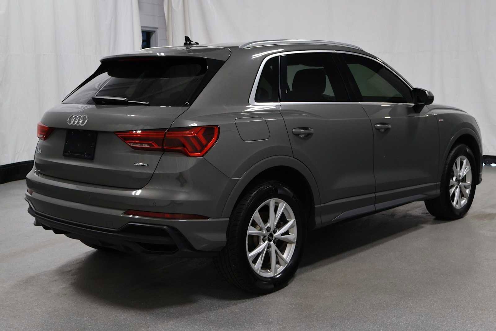 Used 2023 Audi Q3 2.0T Premium Plus w/ Premium Plus Package AWD/4WD image 9