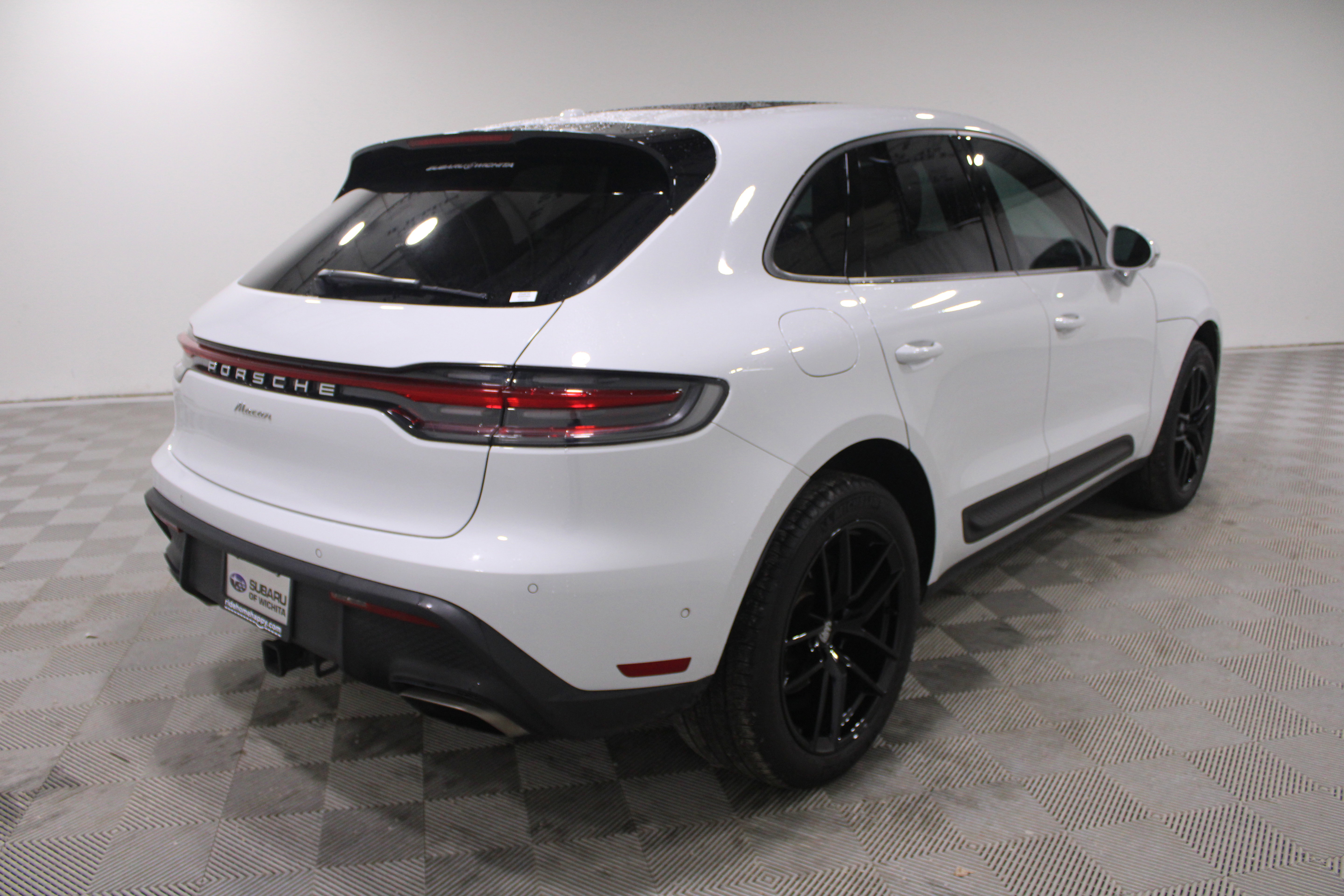 Used 2024 Porsche Macan Turbo image 27