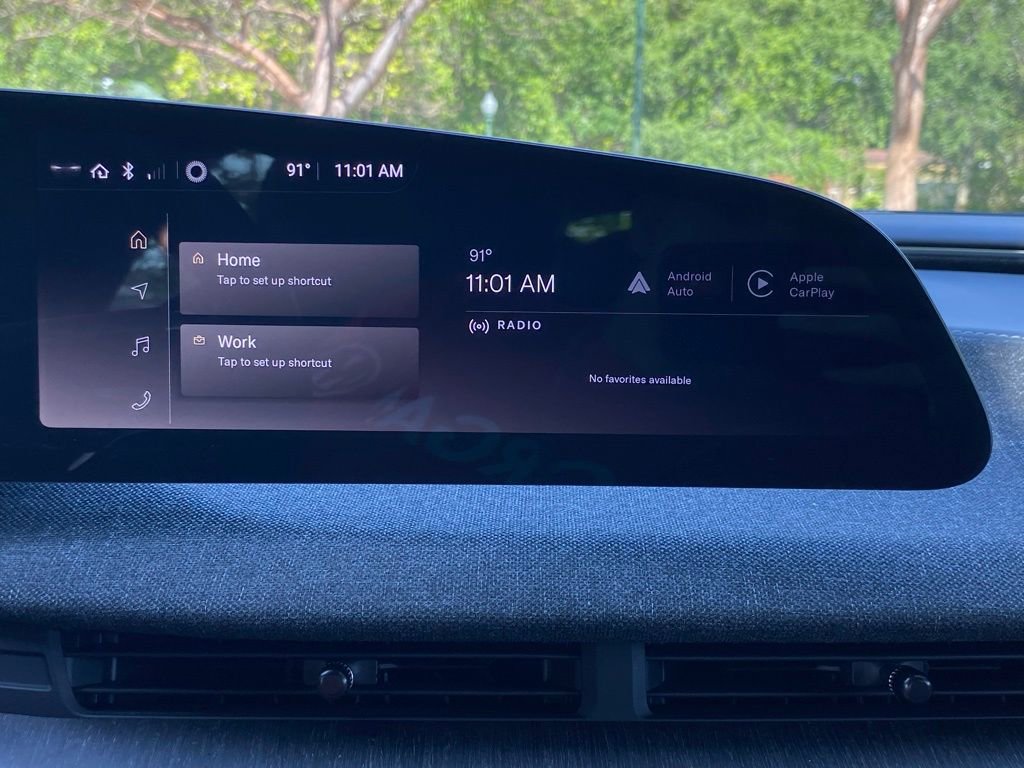 Used 2024 Lucid Air Pure RWD image 17