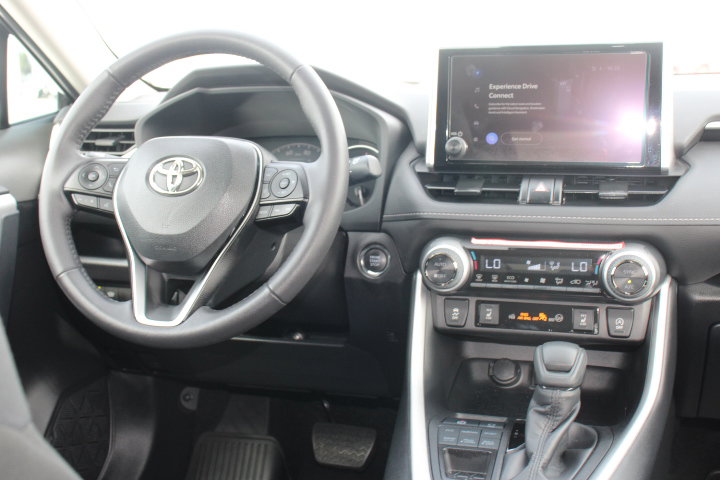 Certified 2025 Toyota RAV4 XLE w/ Convenience Package image 24