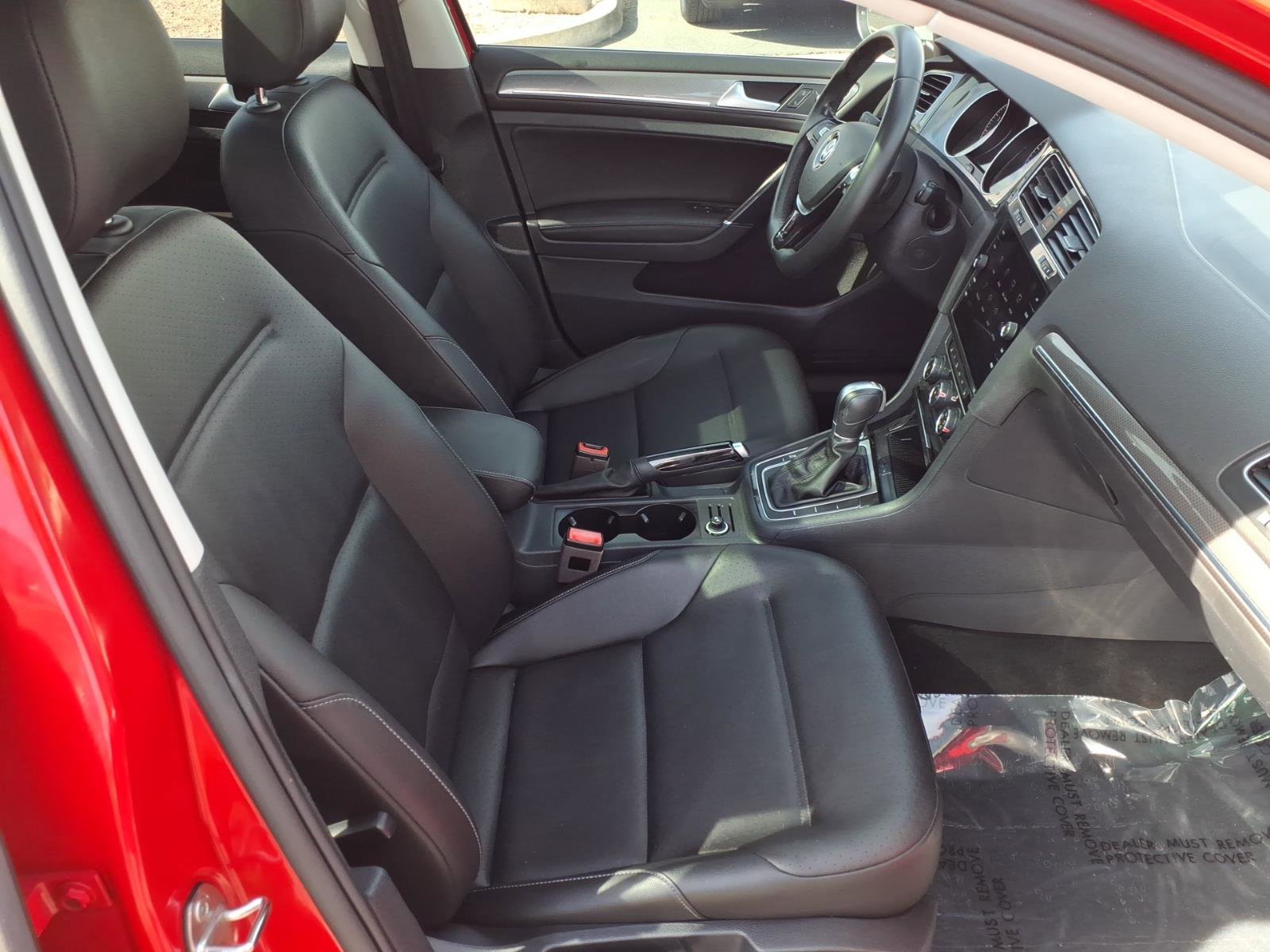 Used 2018 Volkswagen Golf Alltrack SE image 11