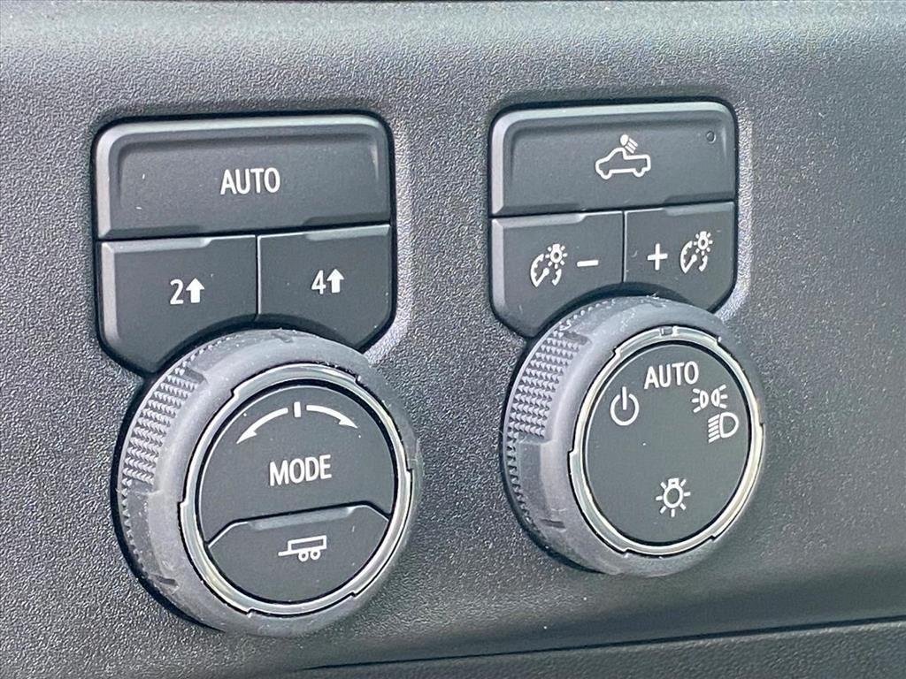New 2026 Chevrolet Silverado 1500 LT AWD/4WD image 16