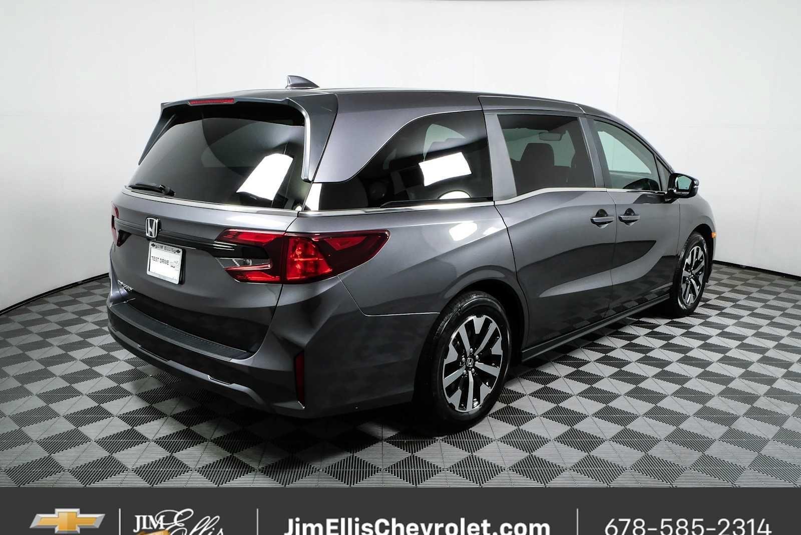 Used 2025 Honda Odyssey EX-L image 3