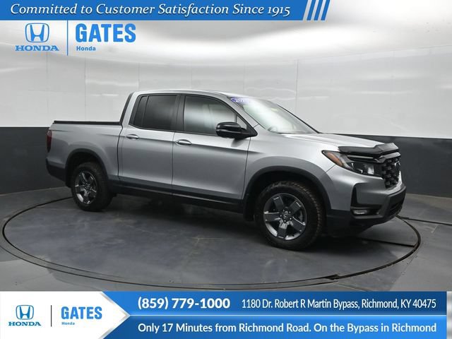 Certified 2025 Honda Ridgeline TrailSport image 1