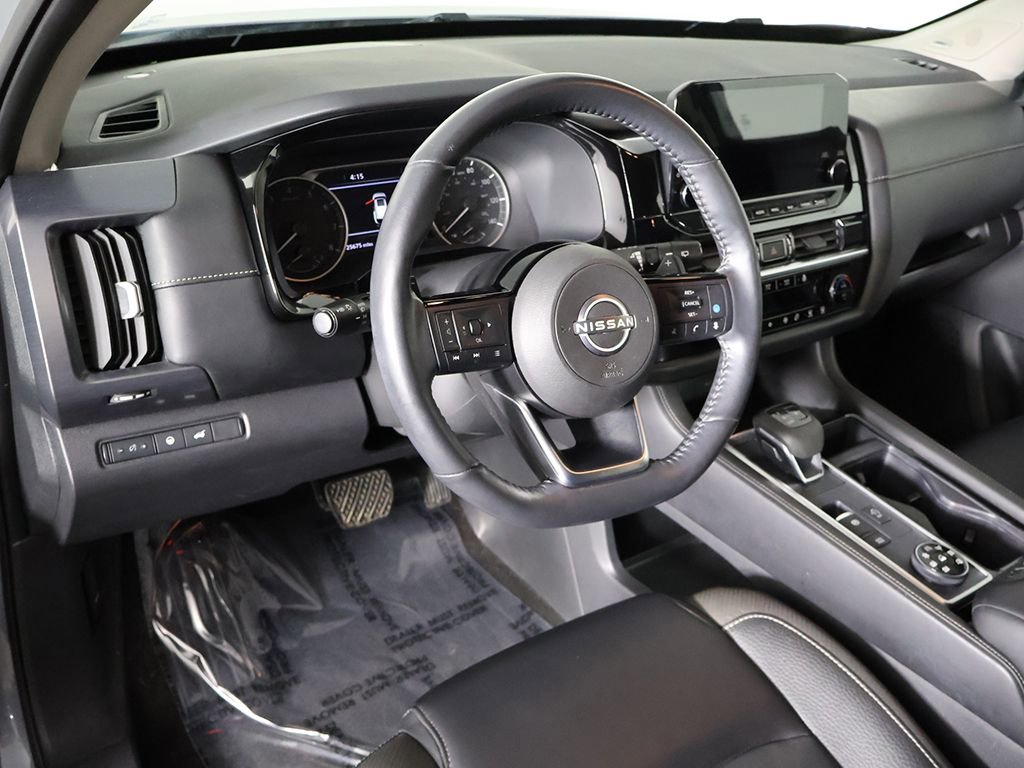 Used 2024 Nissan Pathfinder SL w/ SL Premium Package AWD/4WD image 29