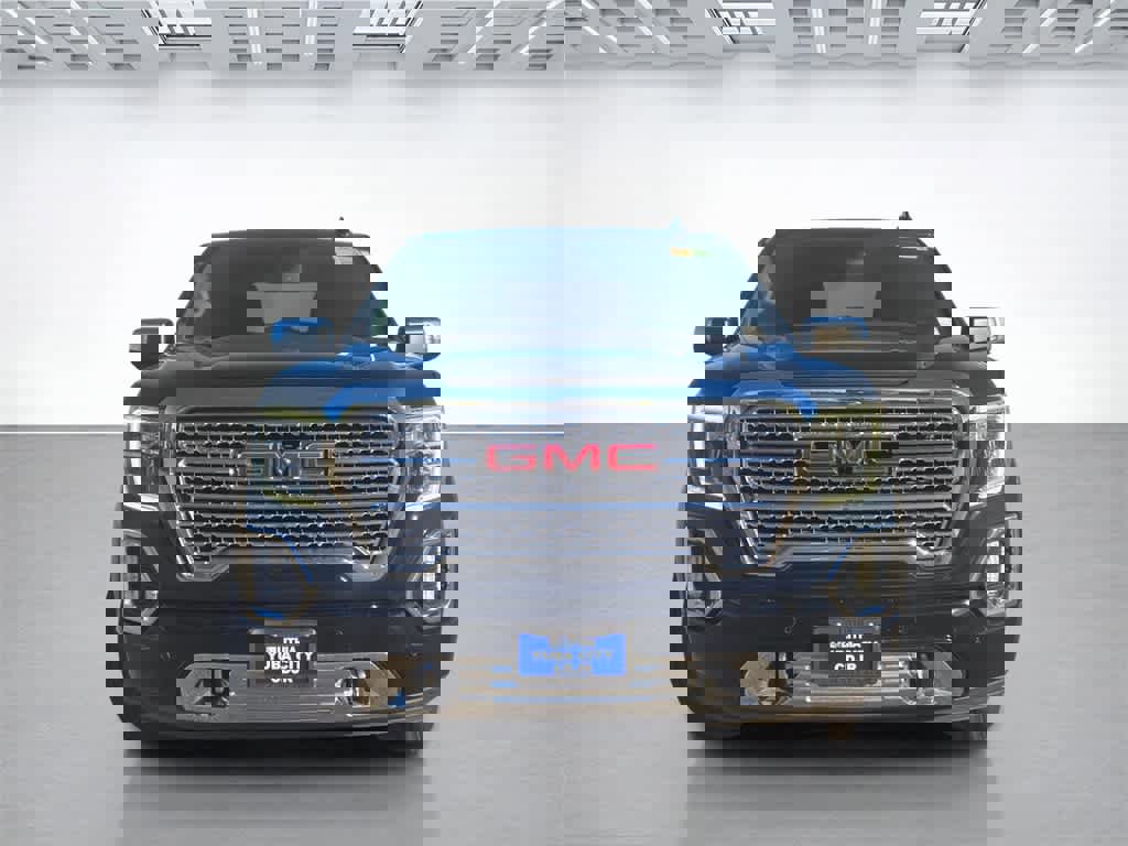 Used 2021 GMC Sierra 1500 Denali w/ Denali Premium Package image 2