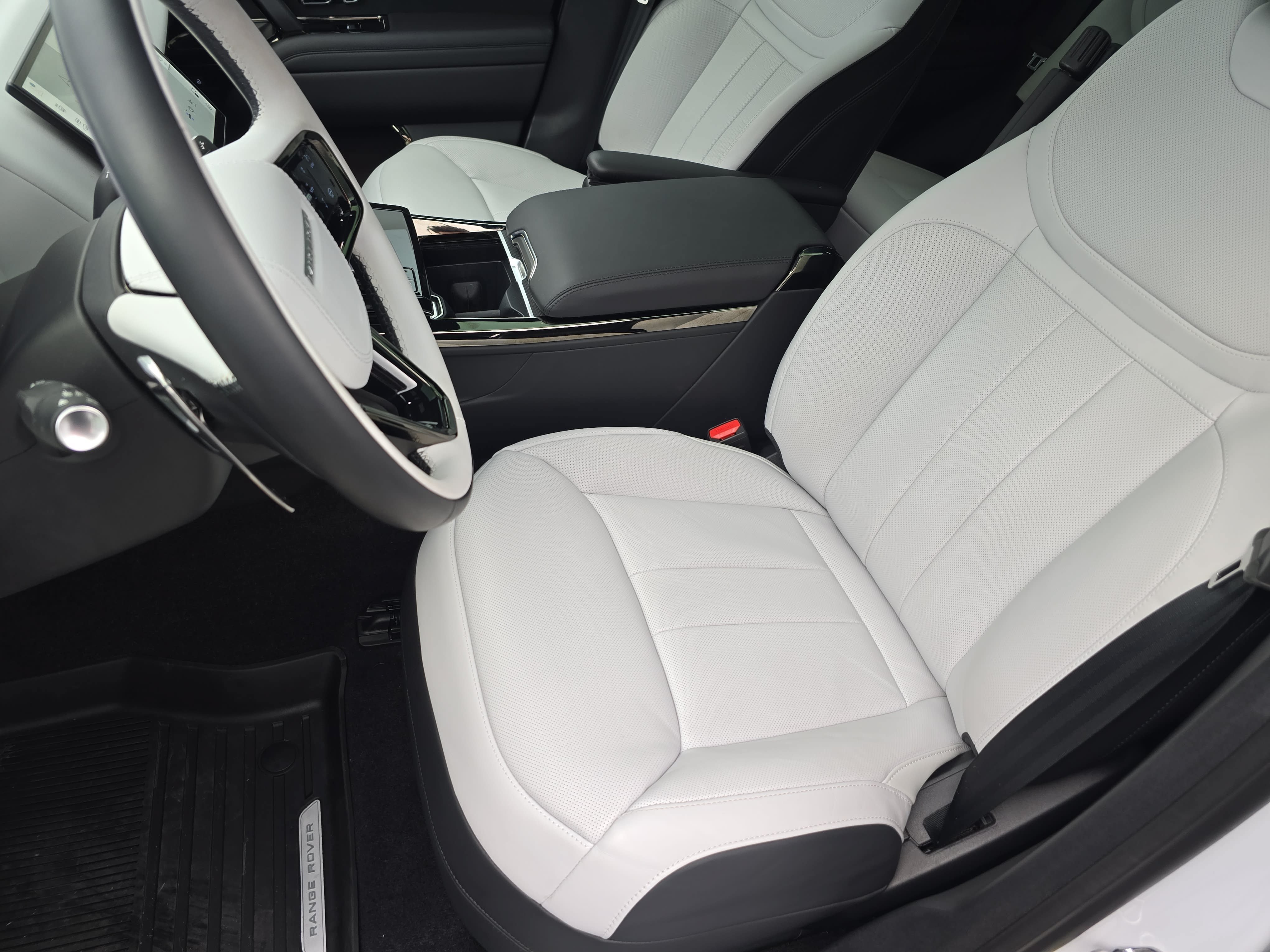 Certified 2024 Land Rover Range Rover Sport Dynamic SE AWD/4WD image 15
