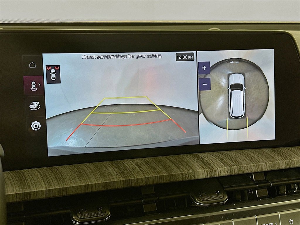 Certified 2024 Kia Telluride SX Prestige w/ Towing Package image 15