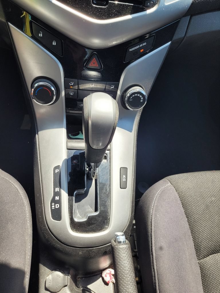 Used 2014 Chevrolet Cruze LT FWD image 14