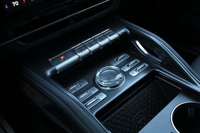 New 2026 Lincoln Nautilus Premier AWD/4WD image 46