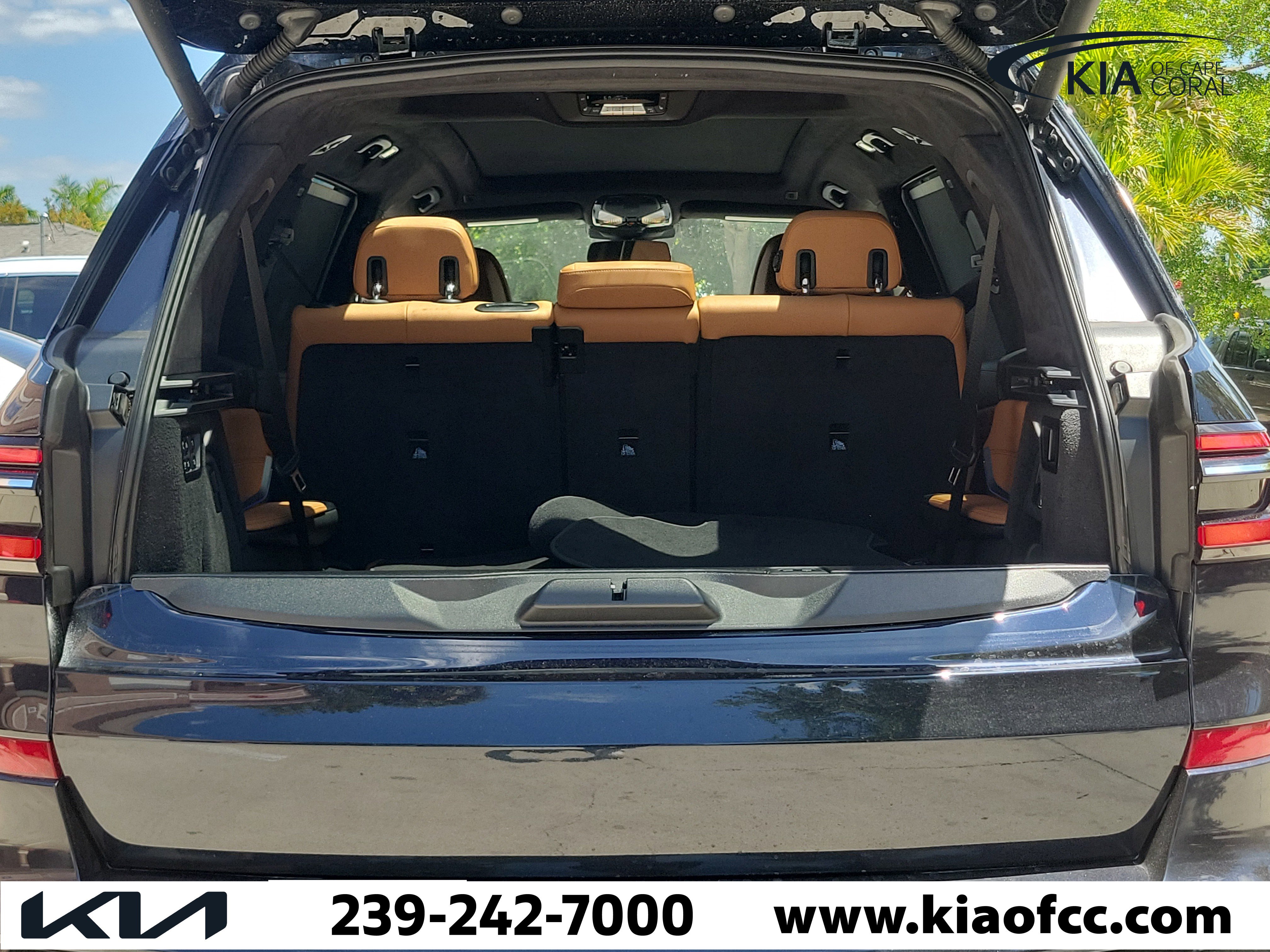 Used 2024 BMW X7 xDrive40i w/ M Sport Package image 7