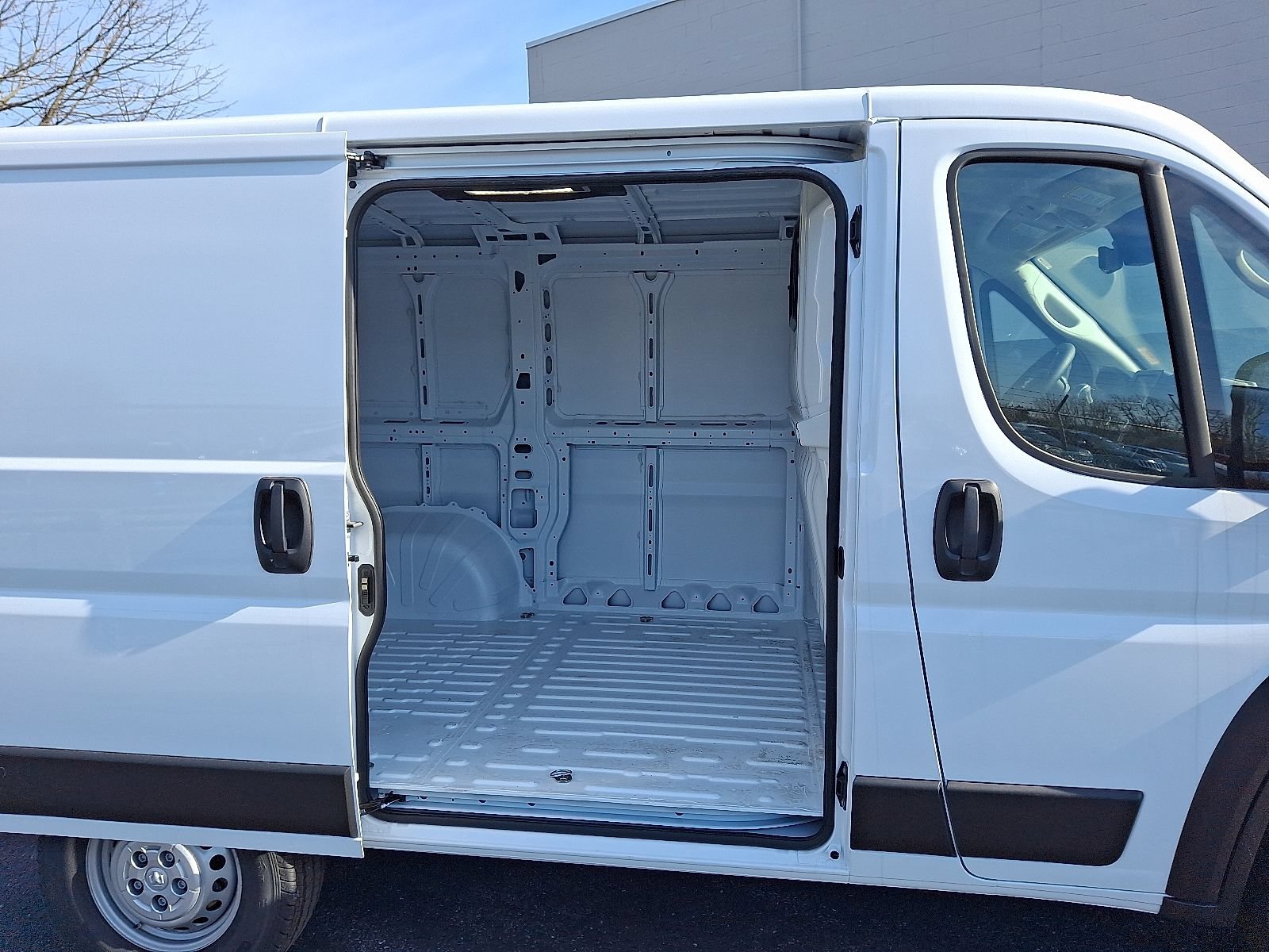 New 2025 RAM ProMaster 1500 w/ Safety Group FWD image 5