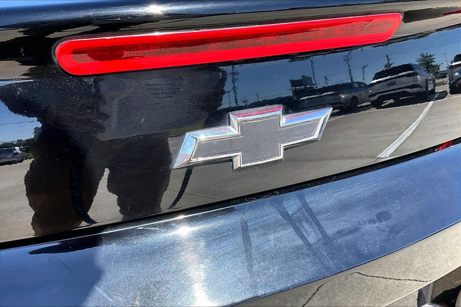 Used 2015 Chevrolet Camaro LS RWD image 29