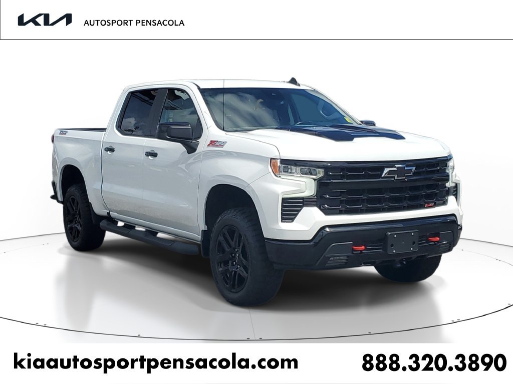 Used 2025 Chevrolet Silverado 1500 LT Trail Boss w/ Protection Package AWD/4WD image 1
