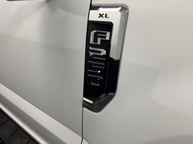 Used 2022 Ford F250 XL w/ Power Equipment Group image 36
